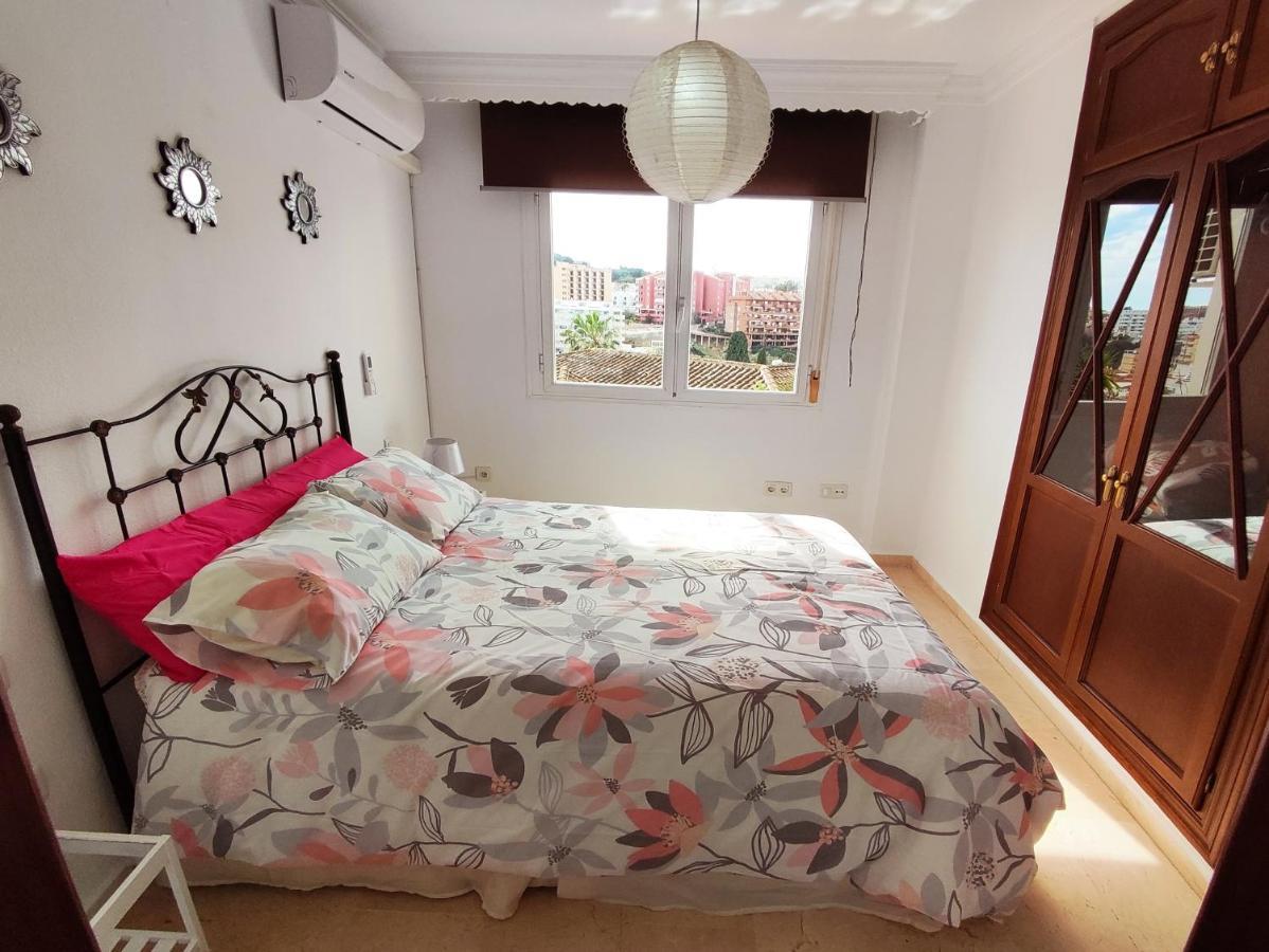2Bdr Sunny Apartment With Pool And Private Parking In Benalmádena Kültér fotó