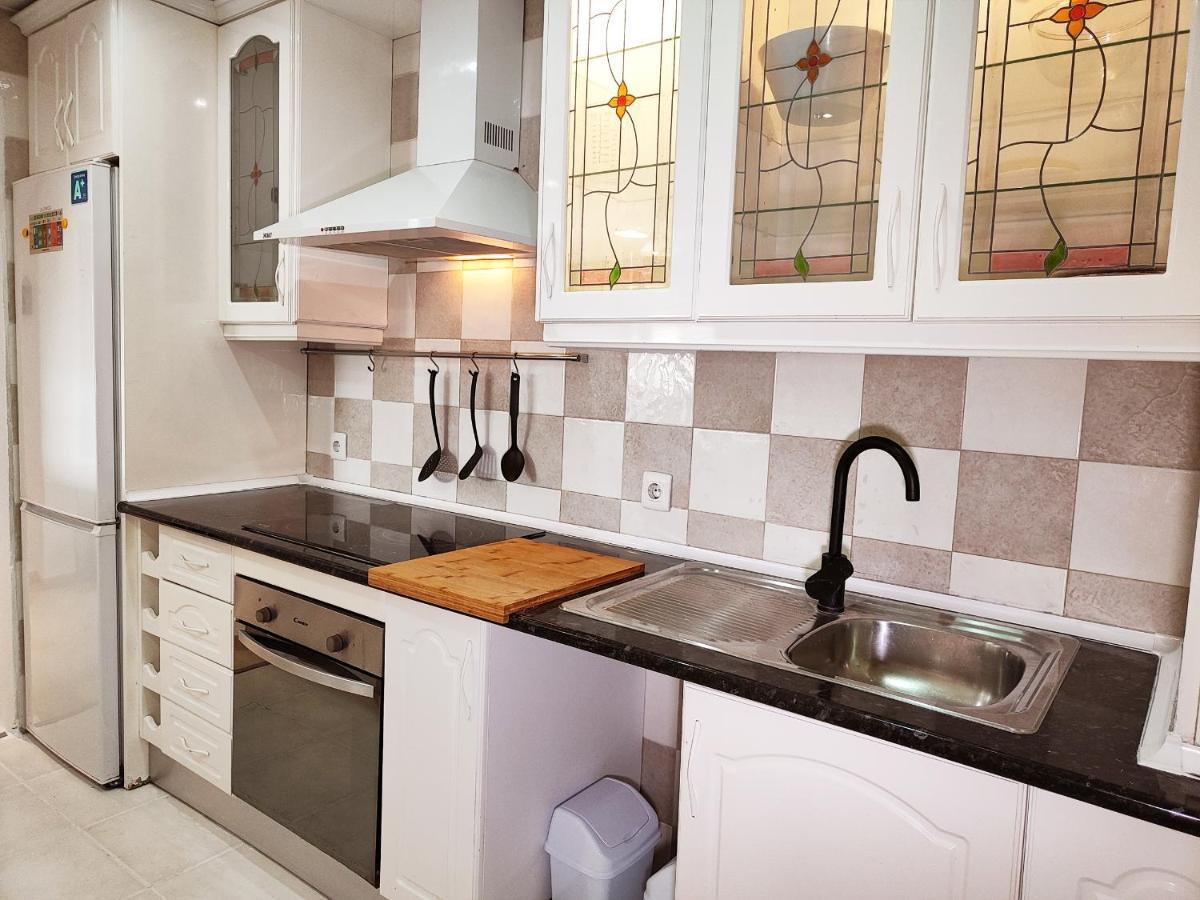 2Bdr Sunny Apartment With Pool And Private Parking In Benalmádena Kültér fotó