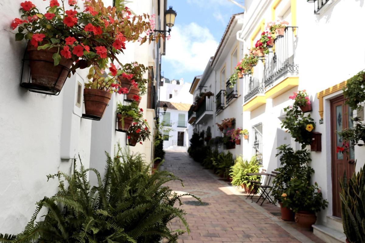 2Bdr Sunny Apartment With Pool And Private Parking In Benalmádena Kültér fotó