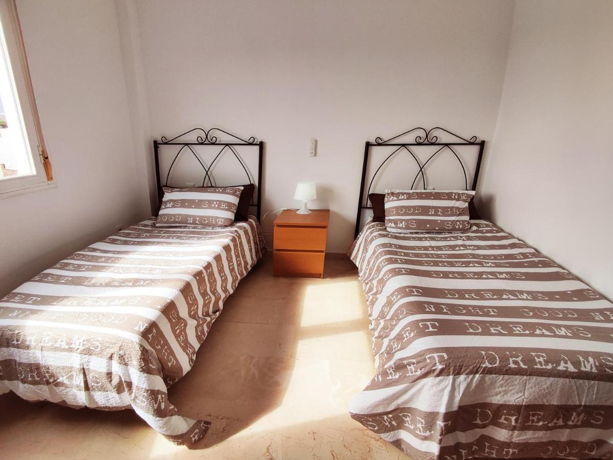 2Bdr Sunny Apartment With Pool And Private Parking In Benalmádena Kültér fotó