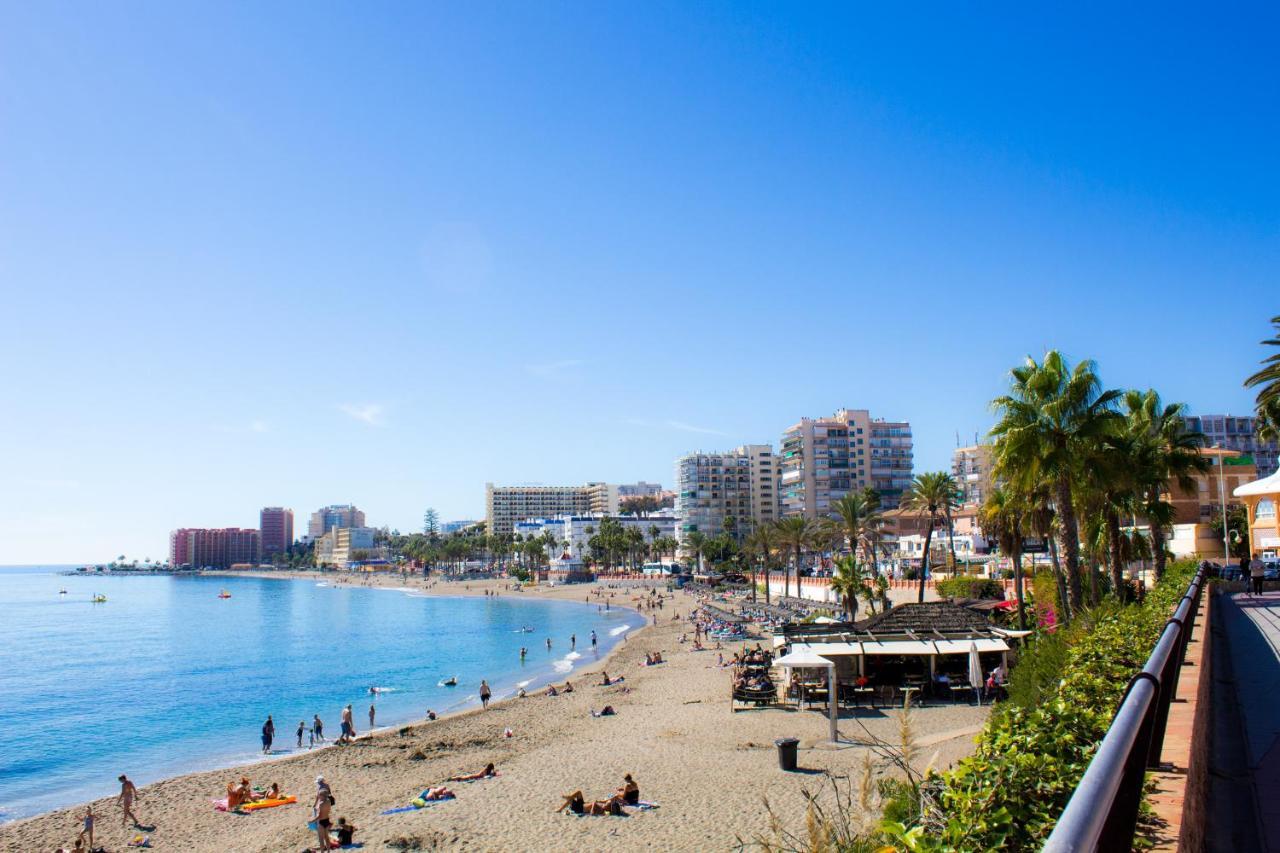 2Bdr Sunny Apartment With Pool And Private Parking In Benalmádena Kültér fotó