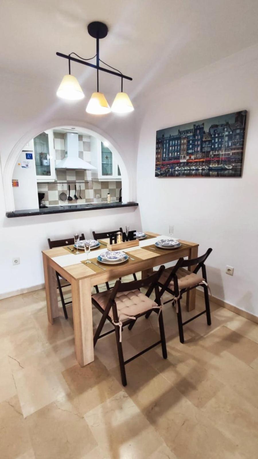 2Bdr Sunny Apartment With Pool And Private Parking In Benalmádena Kültér fotó