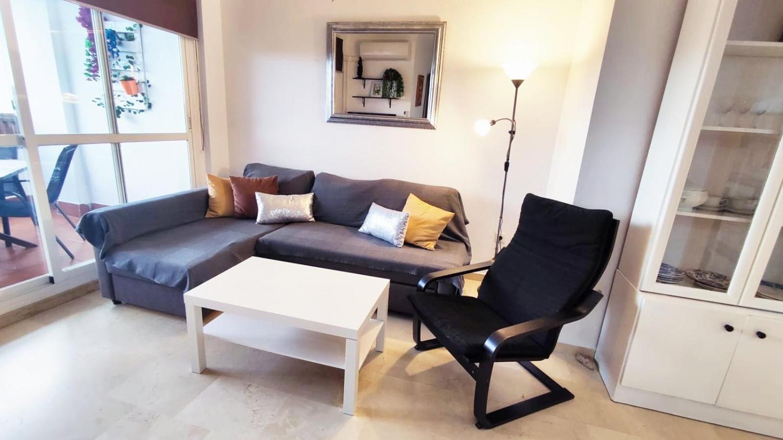 2Bdr Sunny Apartment With Pool And Private Parking In Benalmádena Kültér fotó