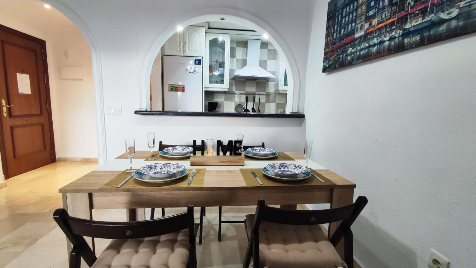 2Bdr Sunny Apartment With Pool And Private Parking In Benalmádena Kültér fotó